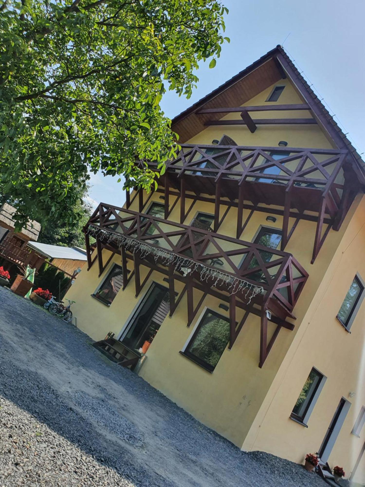 Sieraton Pokoje I Apartament Stronie Śląskie Екстериор снимка